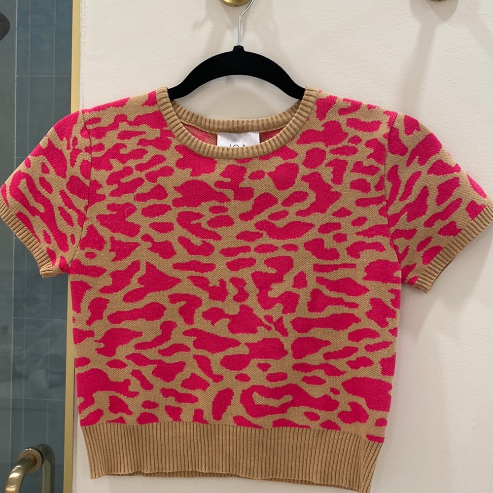 Cheetah print top